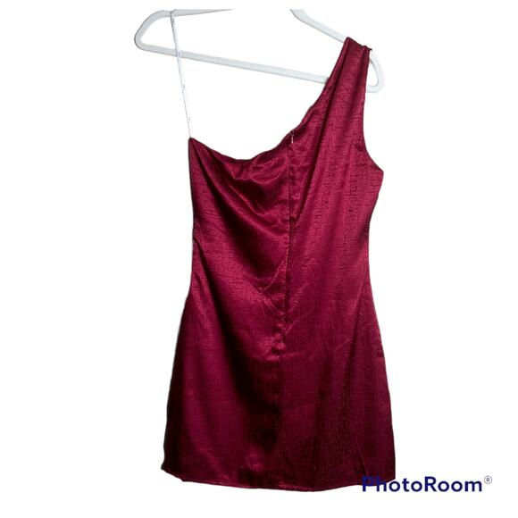 Lulus Lisette One - Shoulder Satin Jacquard Cocktail Minidress Burgundy Medium - Picture 2 of 6